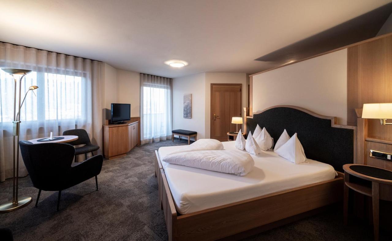 Hotel Gnollhof คีอูซา ภายนอก รูปภาพ
